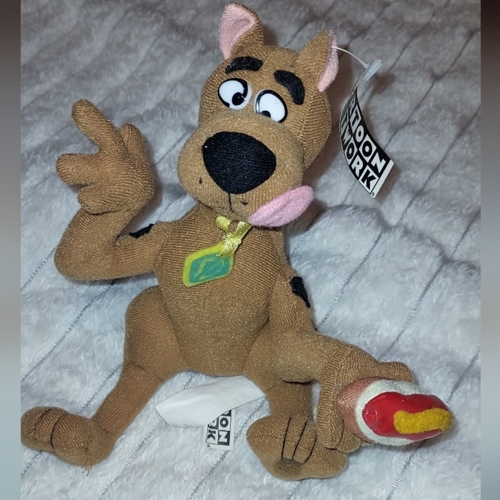 Vintage Scooby Doo Plush Wih Hotdog Tagged